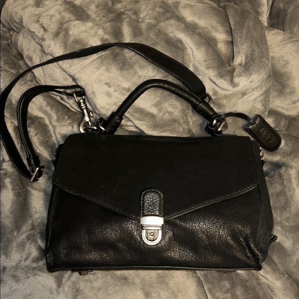 Like New UGG Elegant Black Leather Handbag/Shoulder Bag